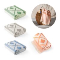 MALEK. Serviette de toilette multifonctionnelle et de bain (350g/m²) en coton léger et résistant (85%) et en coton recyclé (15%)